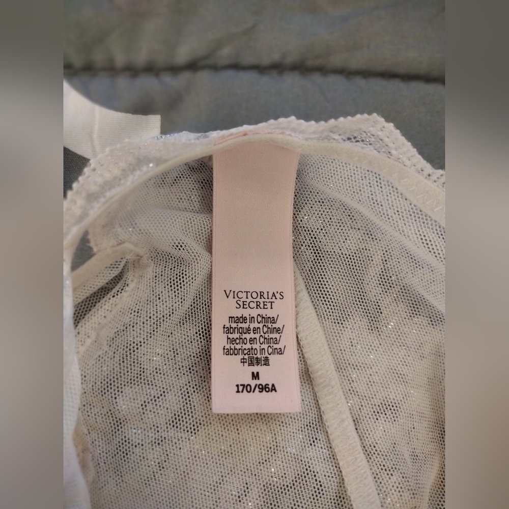 Victoria Secret Lace Floral Ivory Bodysuit - Picture 3 of 5
